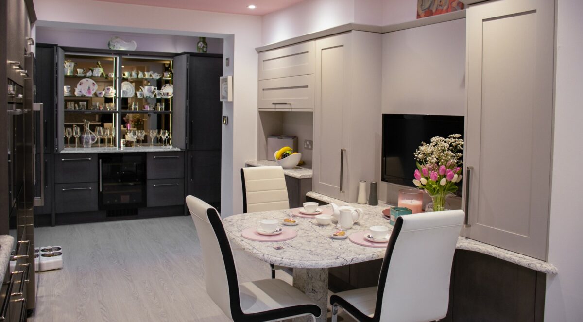 A Family Kitchen from Mike Hughes Fitted Interiors A Family Kitchen from Mike Hughes Fitted Interiors