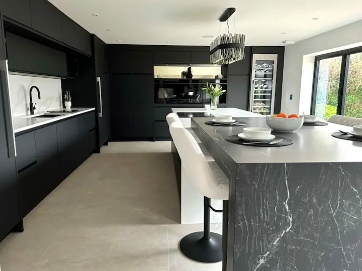 HERO IMAGE Black and White Keller Kitchen by Mike Hughes Fitted Interiors